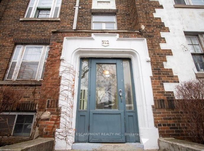 312 Aberdeen Avenue #1