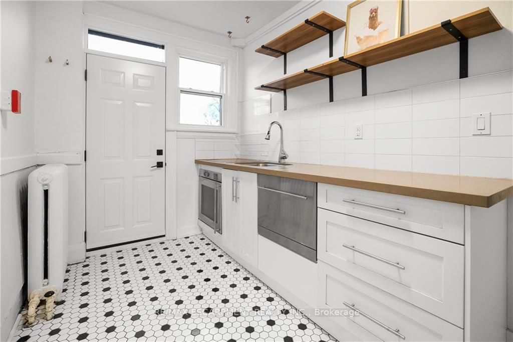 312 Aberdeen Avenue #1