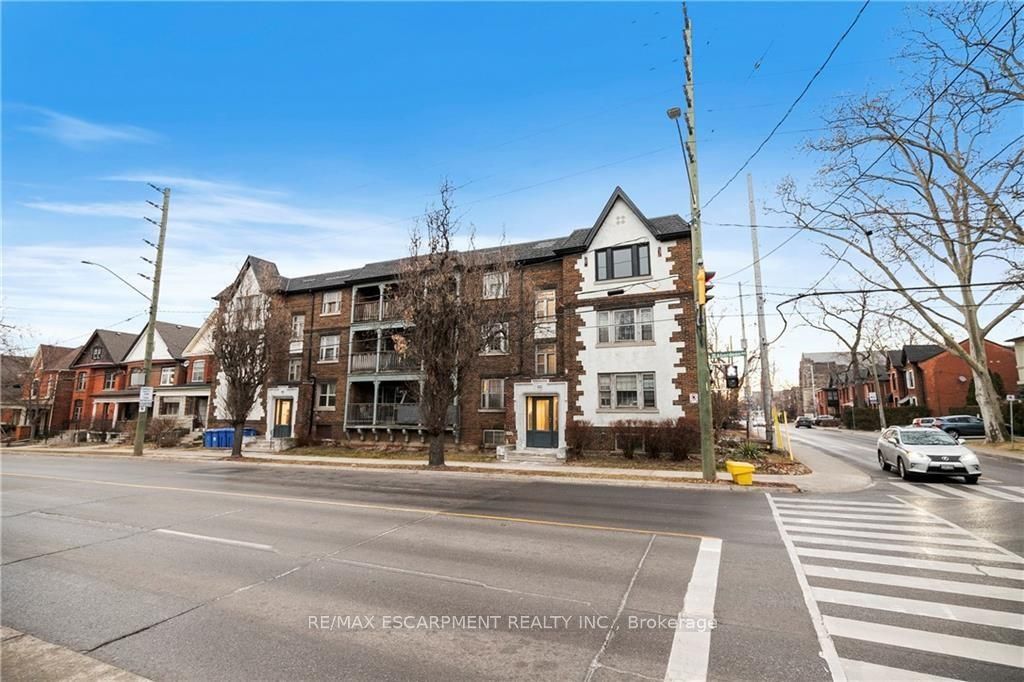 312 Aberdeen Avenue #1