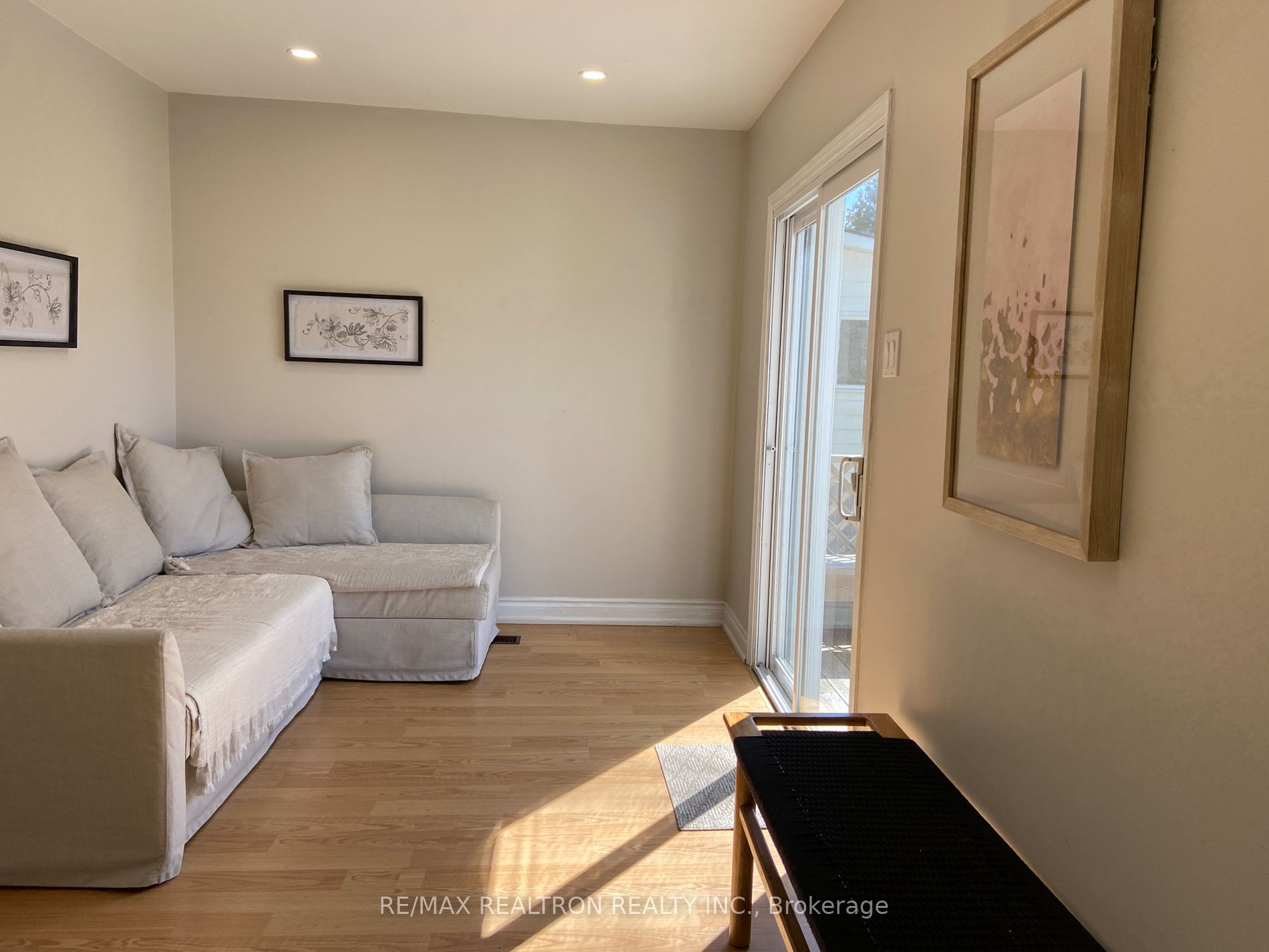 62 Ottawa St