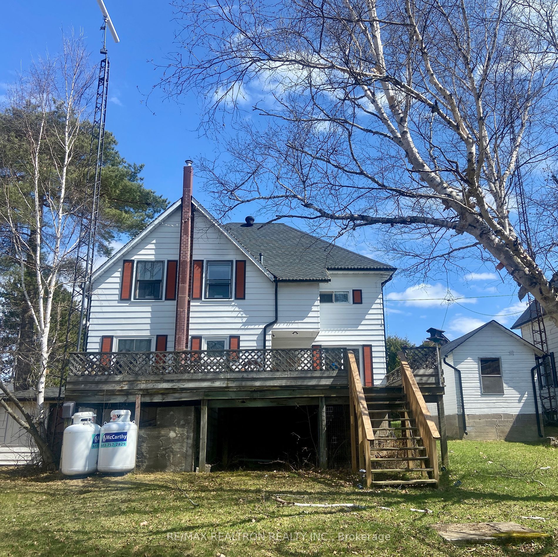 62 Ottawa St