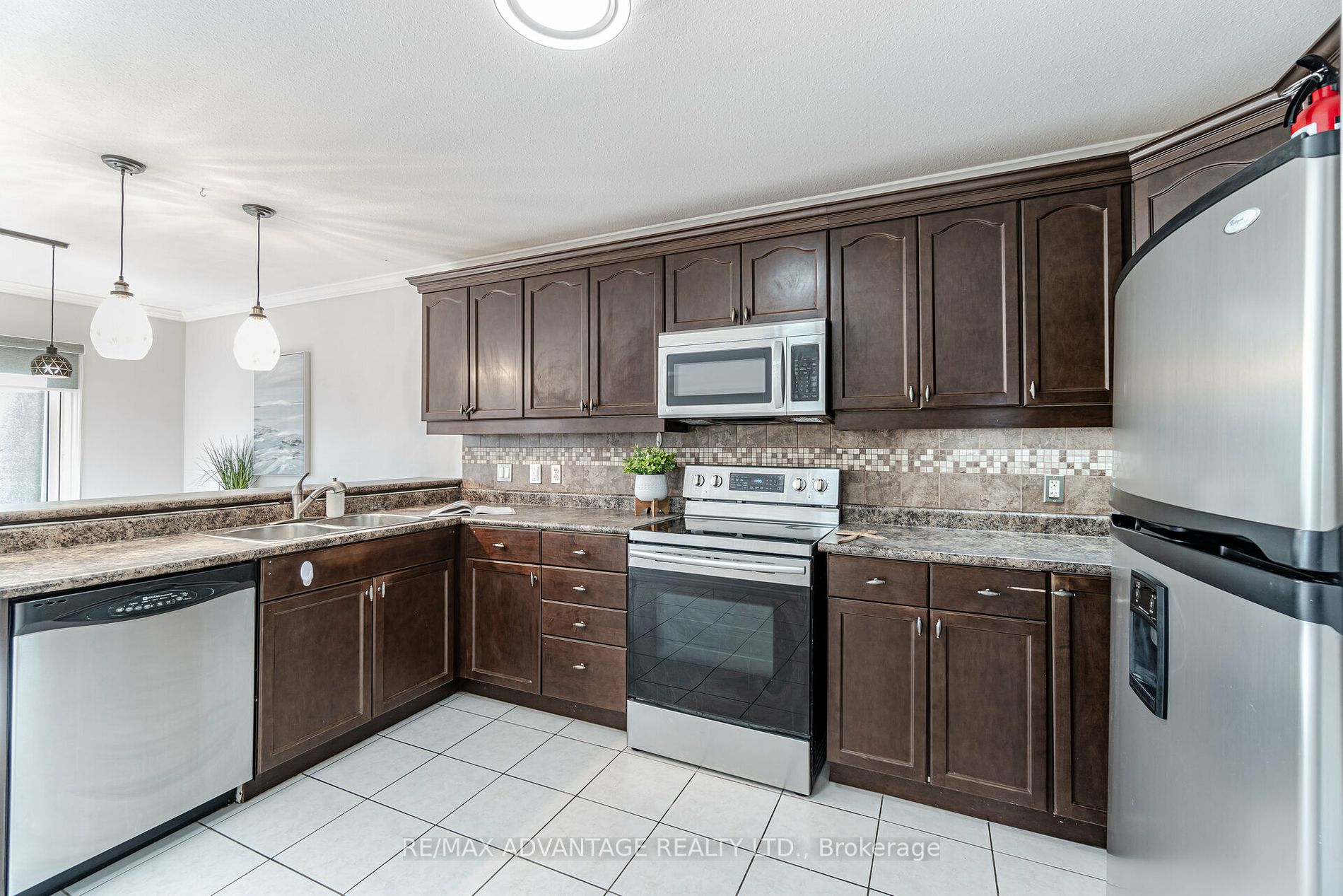 1435 Mickleborough Drive