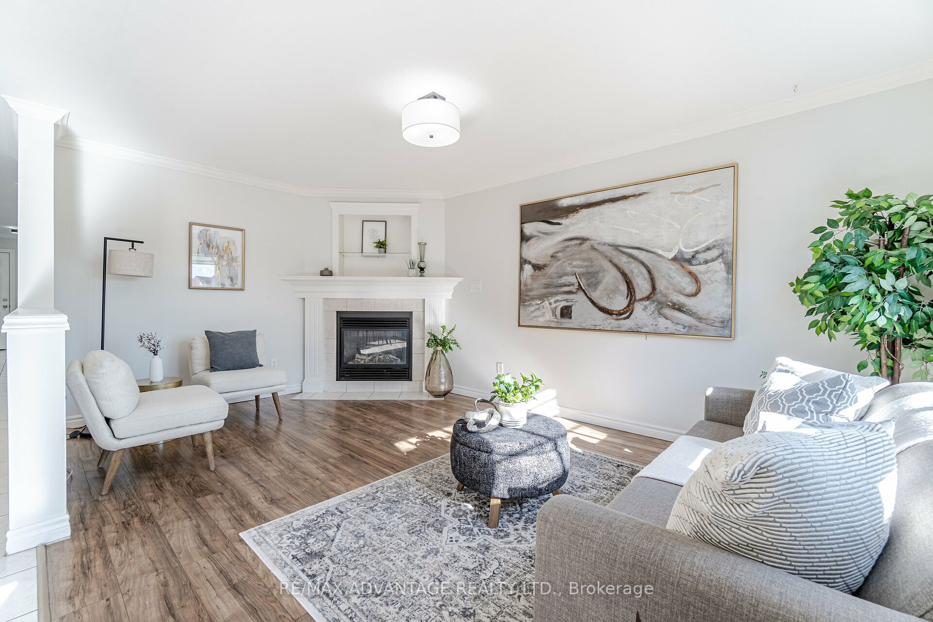 1435 Mickleborough Drive