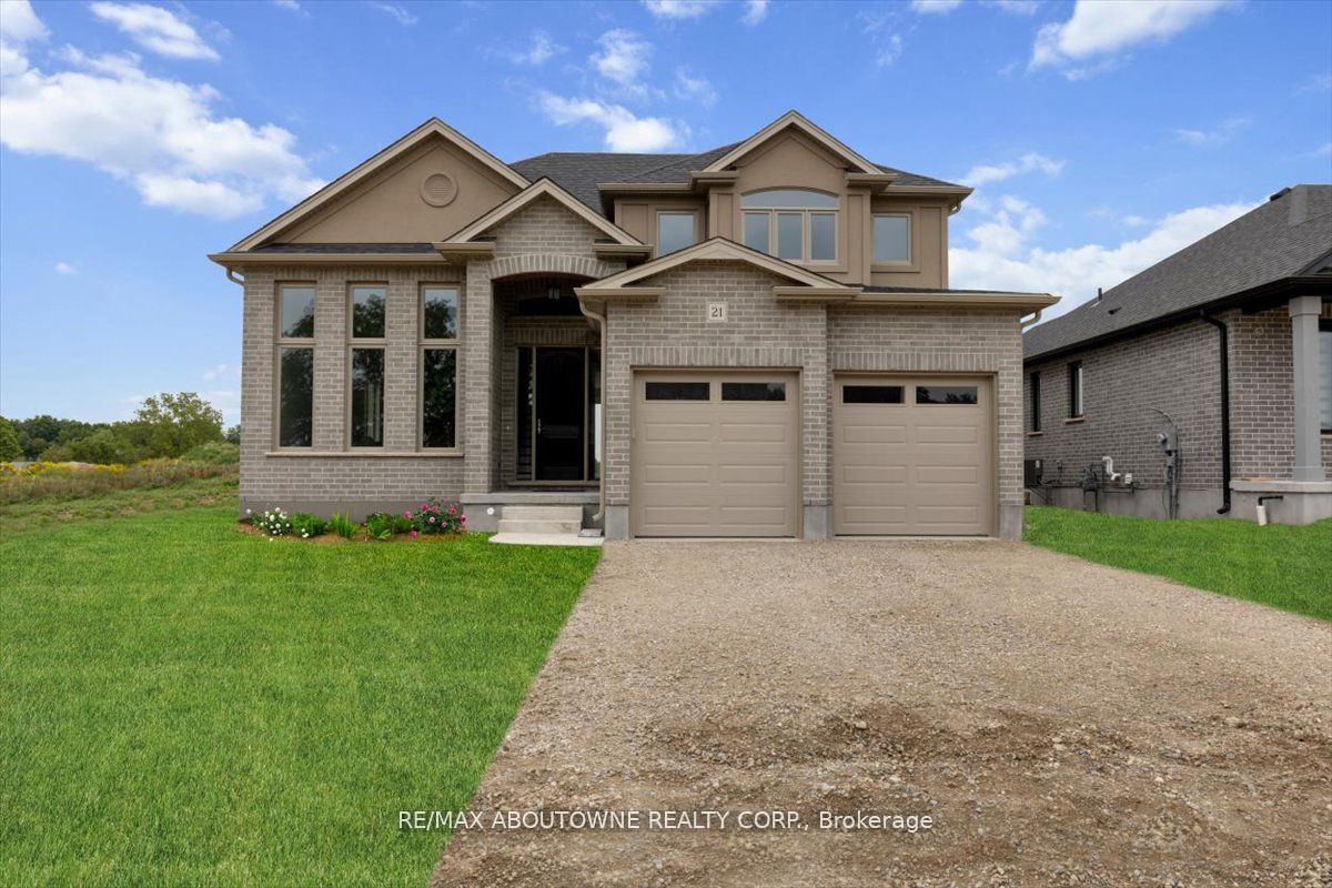 21 Sycamore Drive N