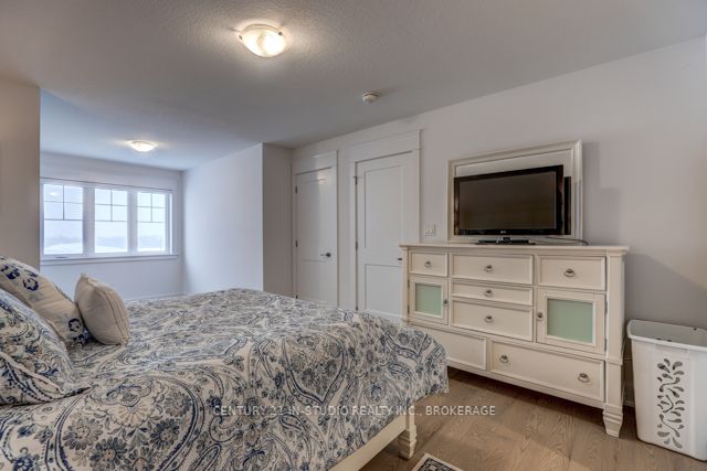 258 IRONWOOD Way #10