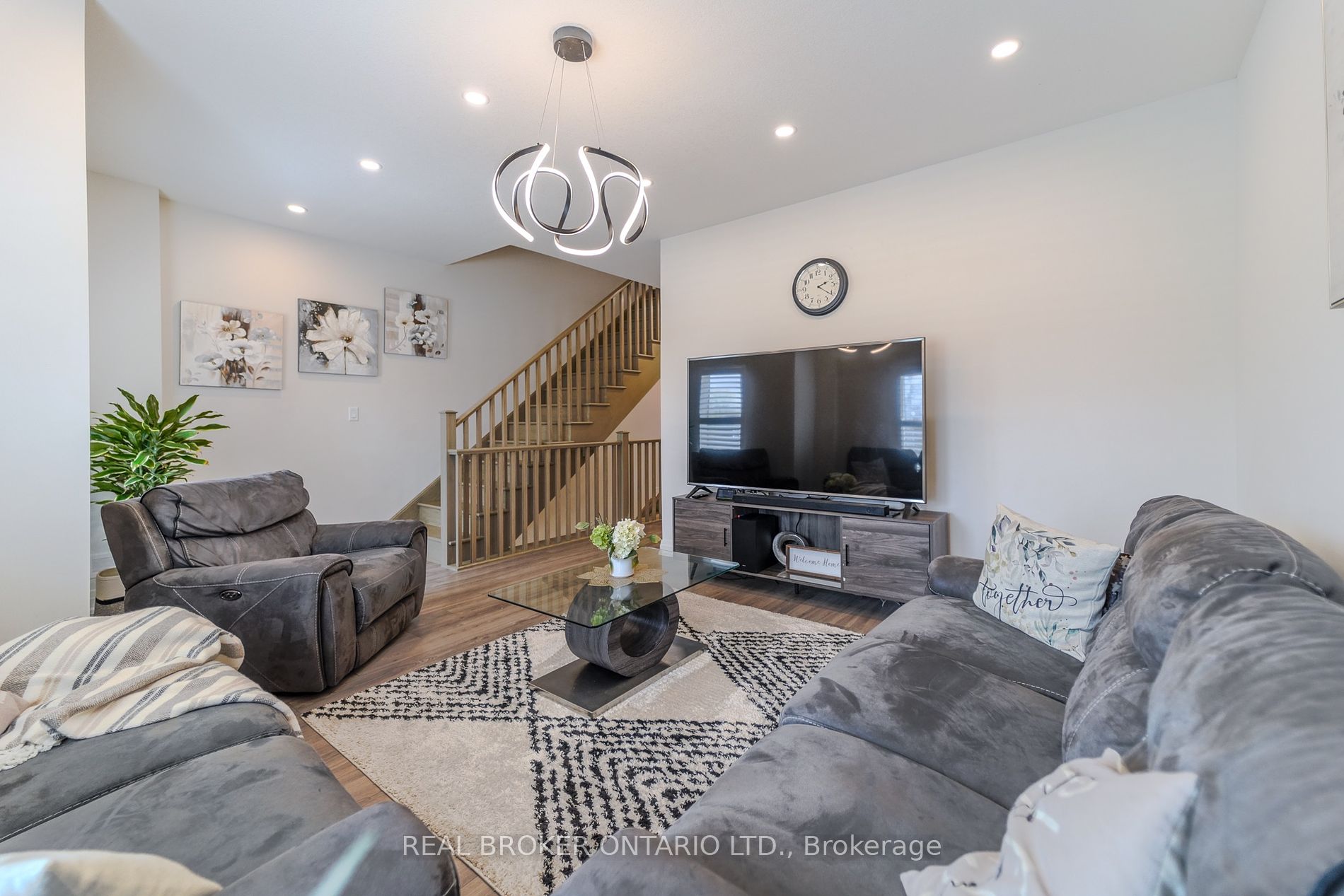 3293 Homestead Drive
