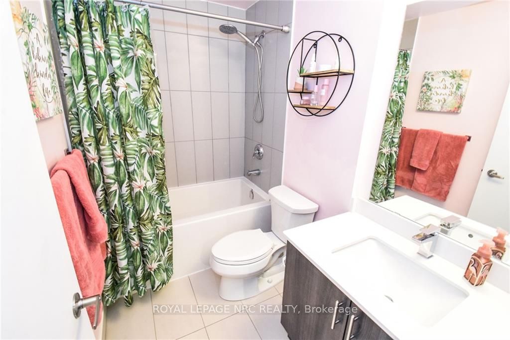550 North Service Road #1307