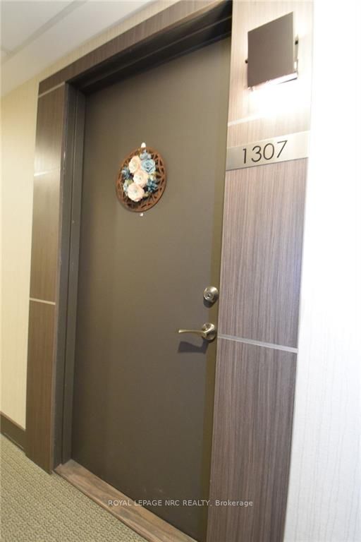 550 North Service Road #1307