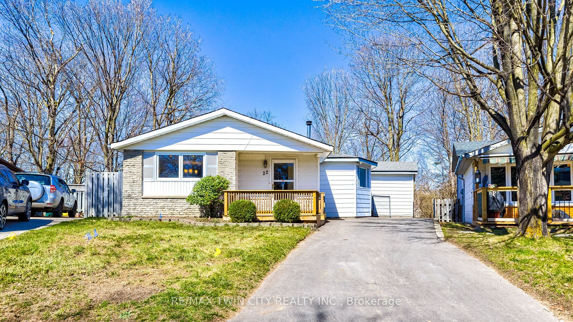 22 Blackhorne Crescent