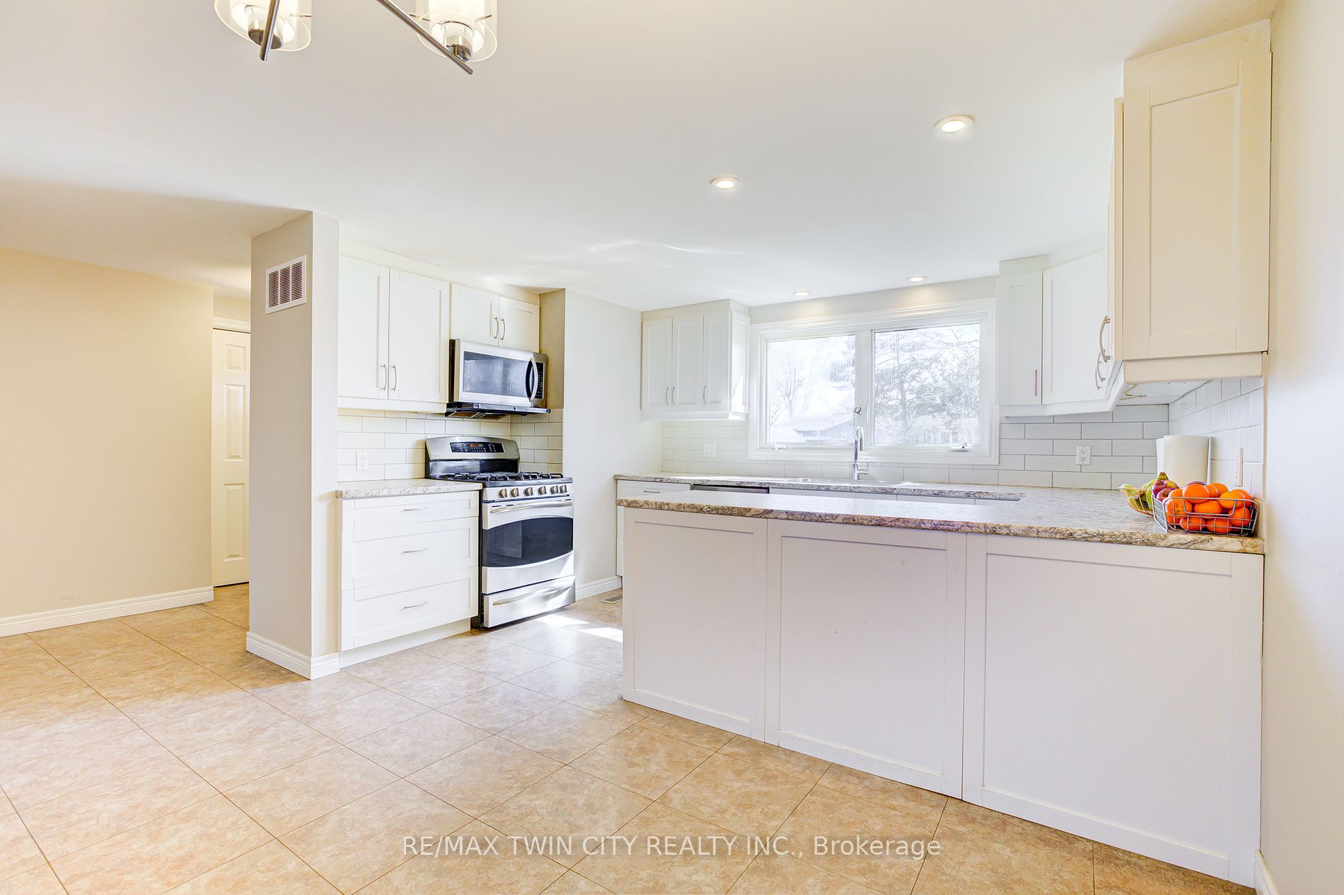 22 Blackhorne Crescent