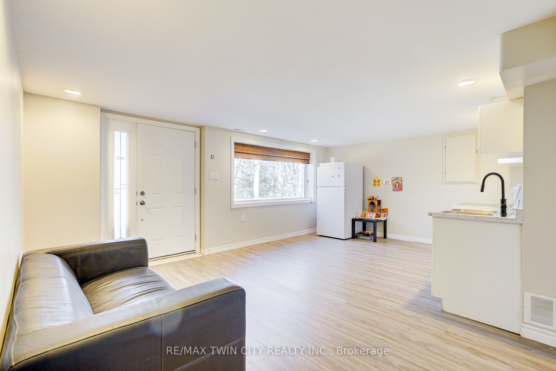 22 Blackhorne Crescent