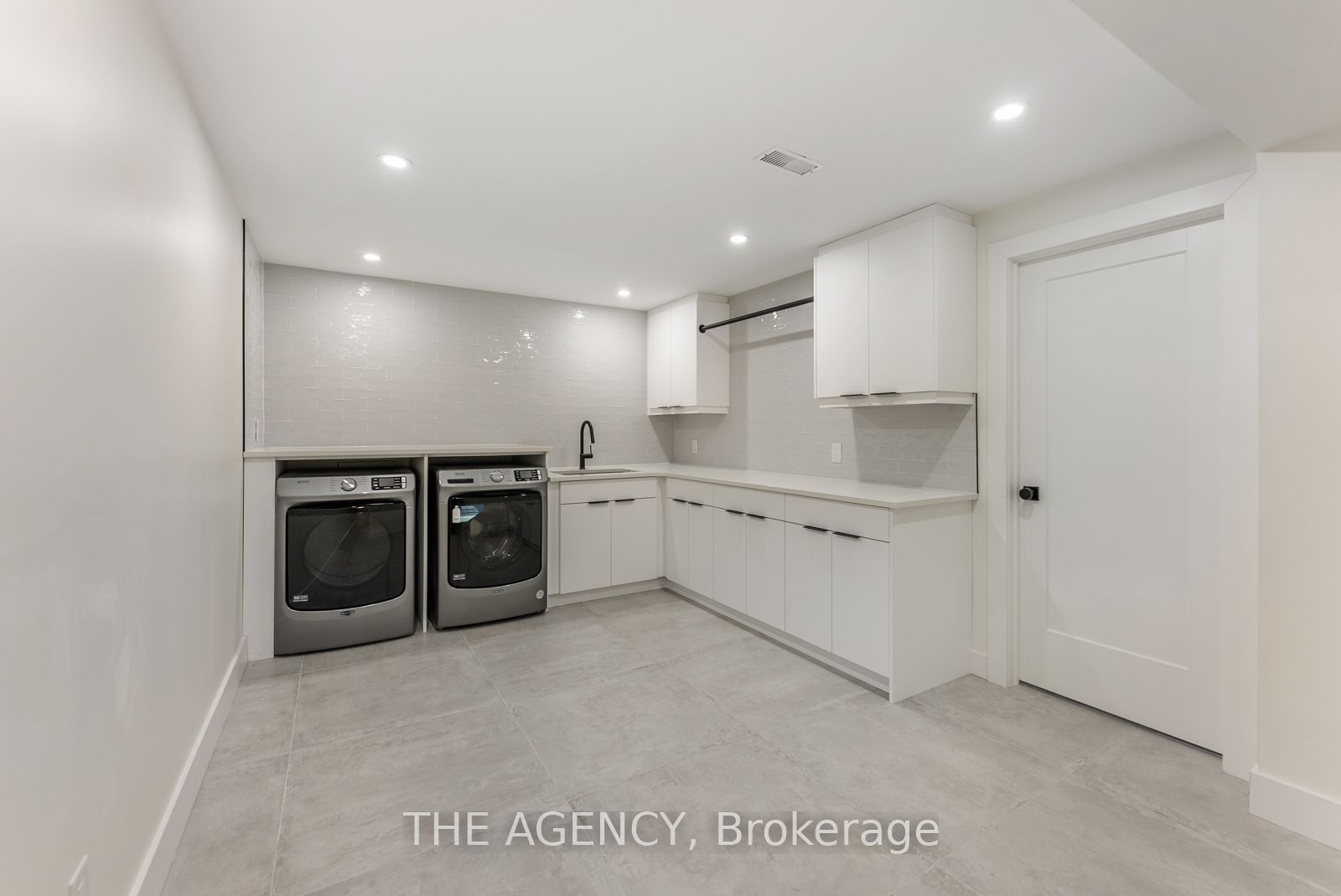 104 Grandview Drive