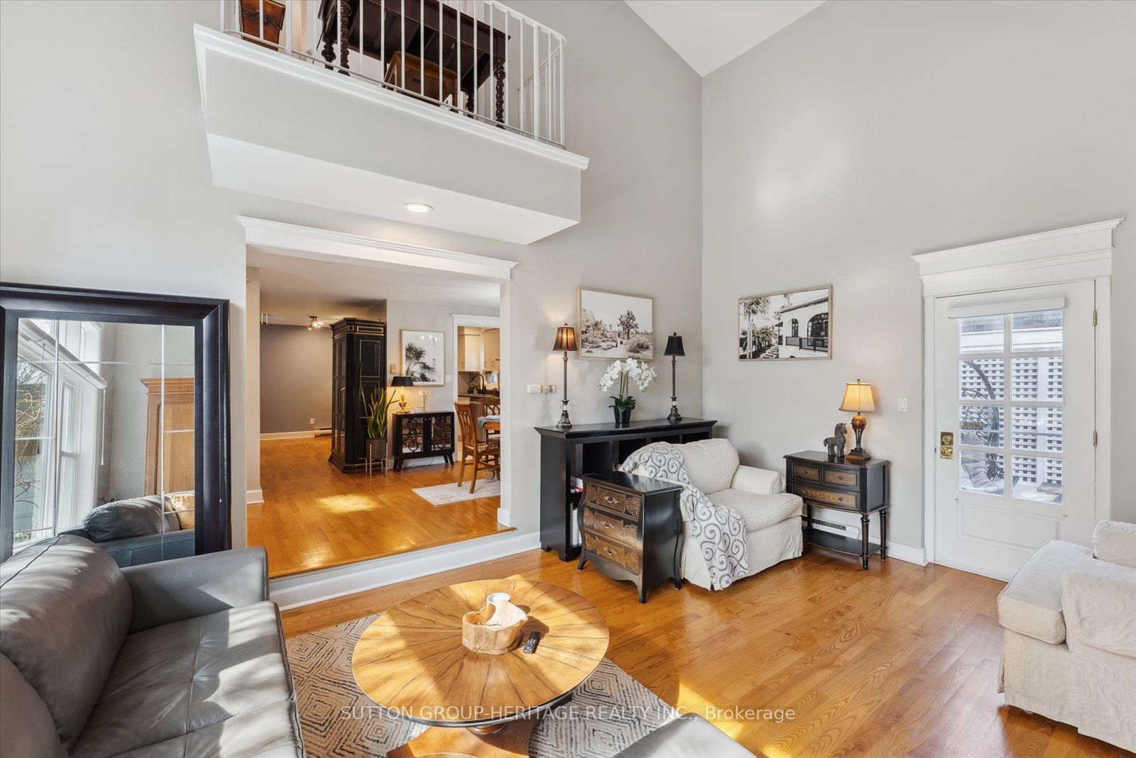 99 Bridge Street E #5