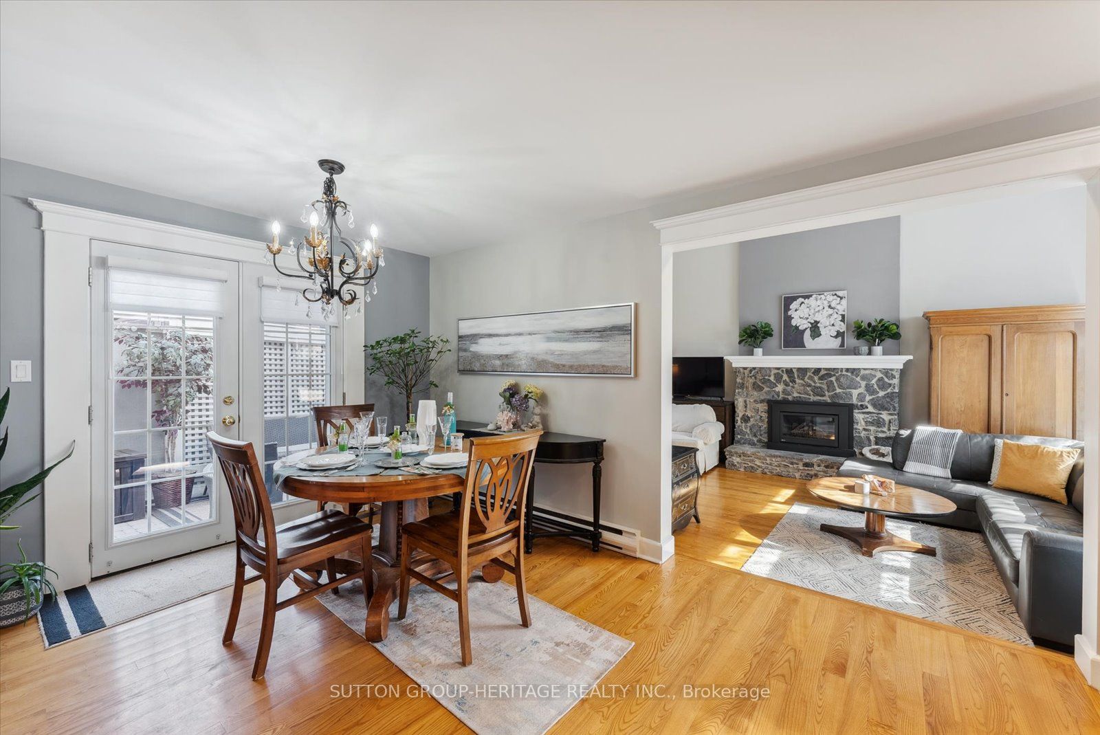 99 Bridge Street E #5