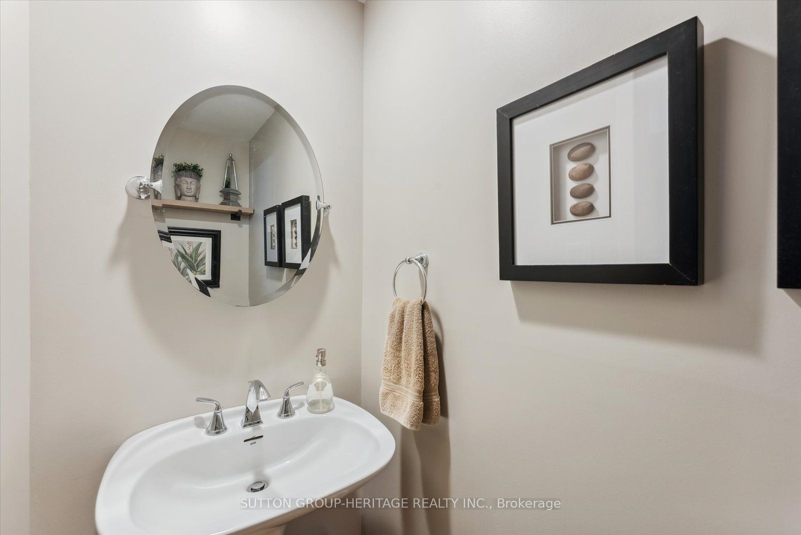 99 Bridge Street E #5