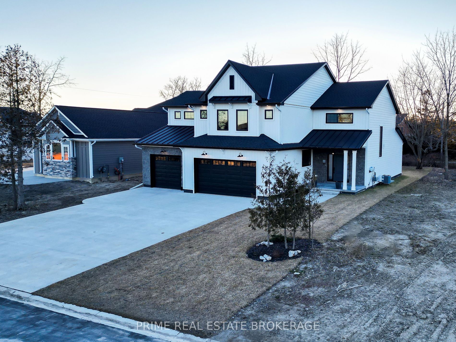 7007 Blue Coast Heights