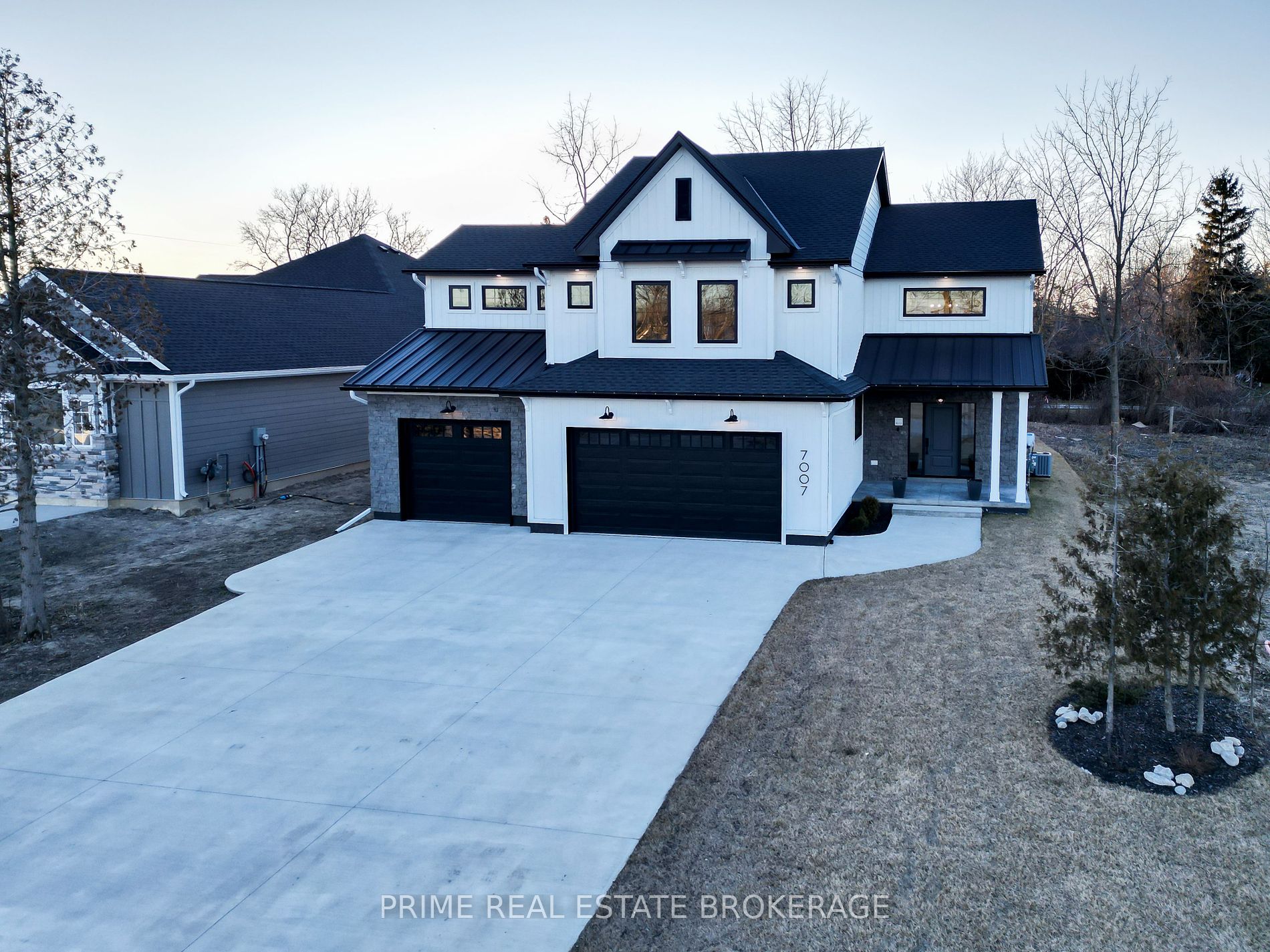 7007 Blue Coast Heights