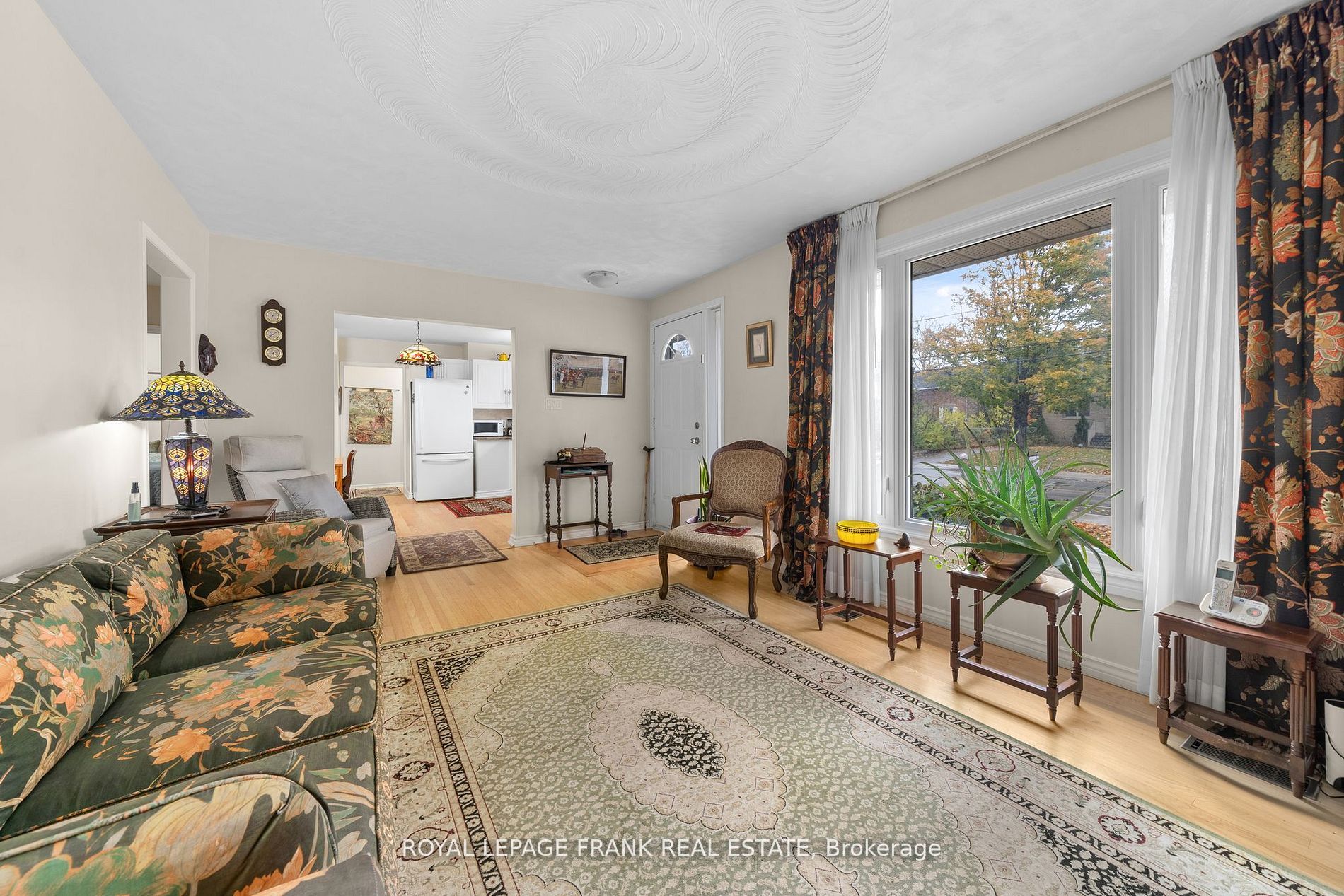 100 Colborne Street W