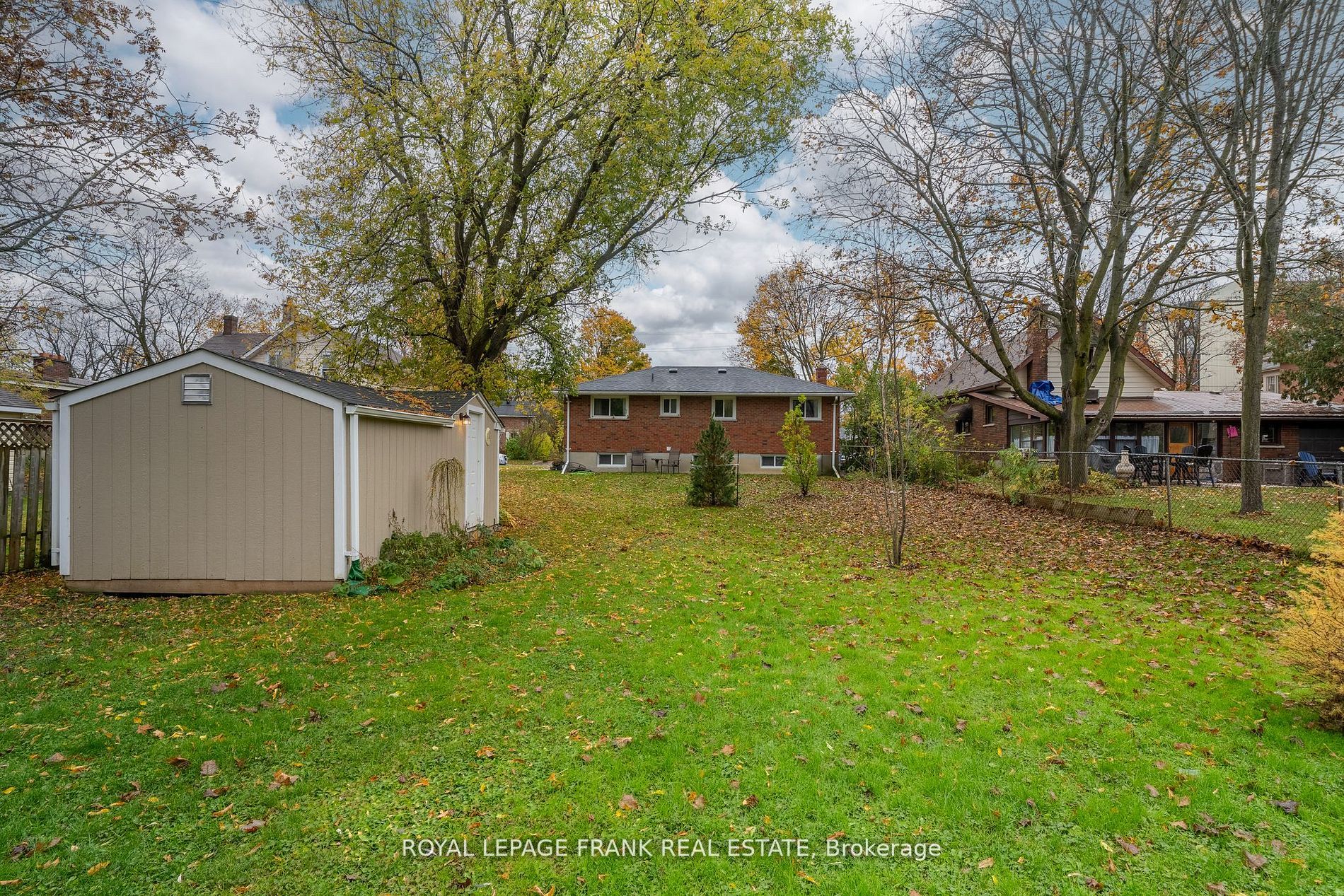 100 Colborne Street W