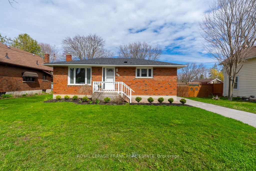 100 Colborne Street W