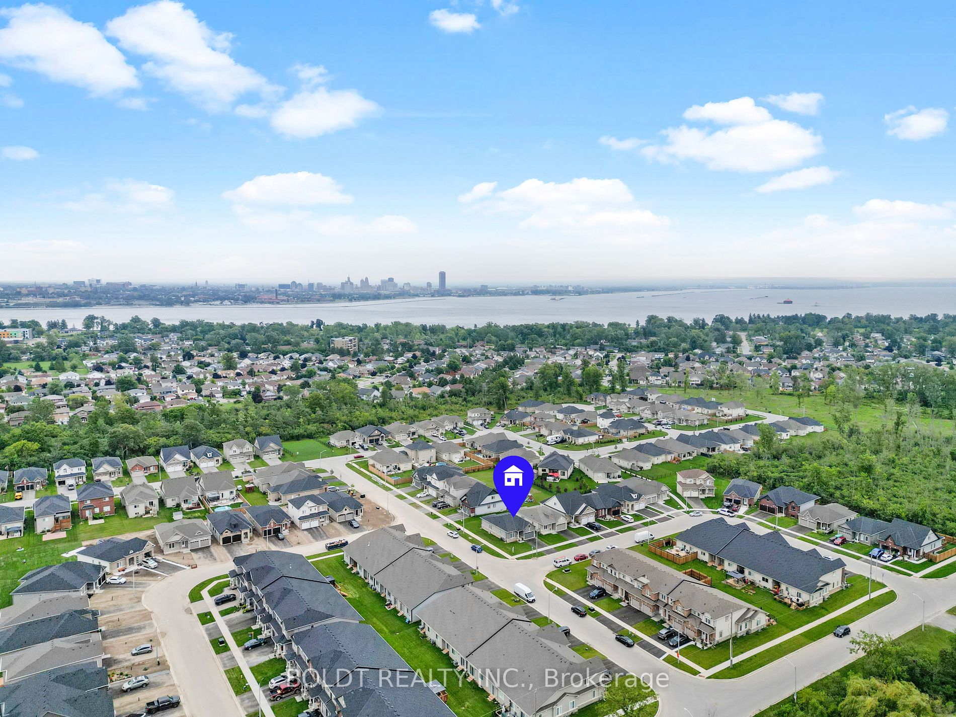 412 Hummel Crescent