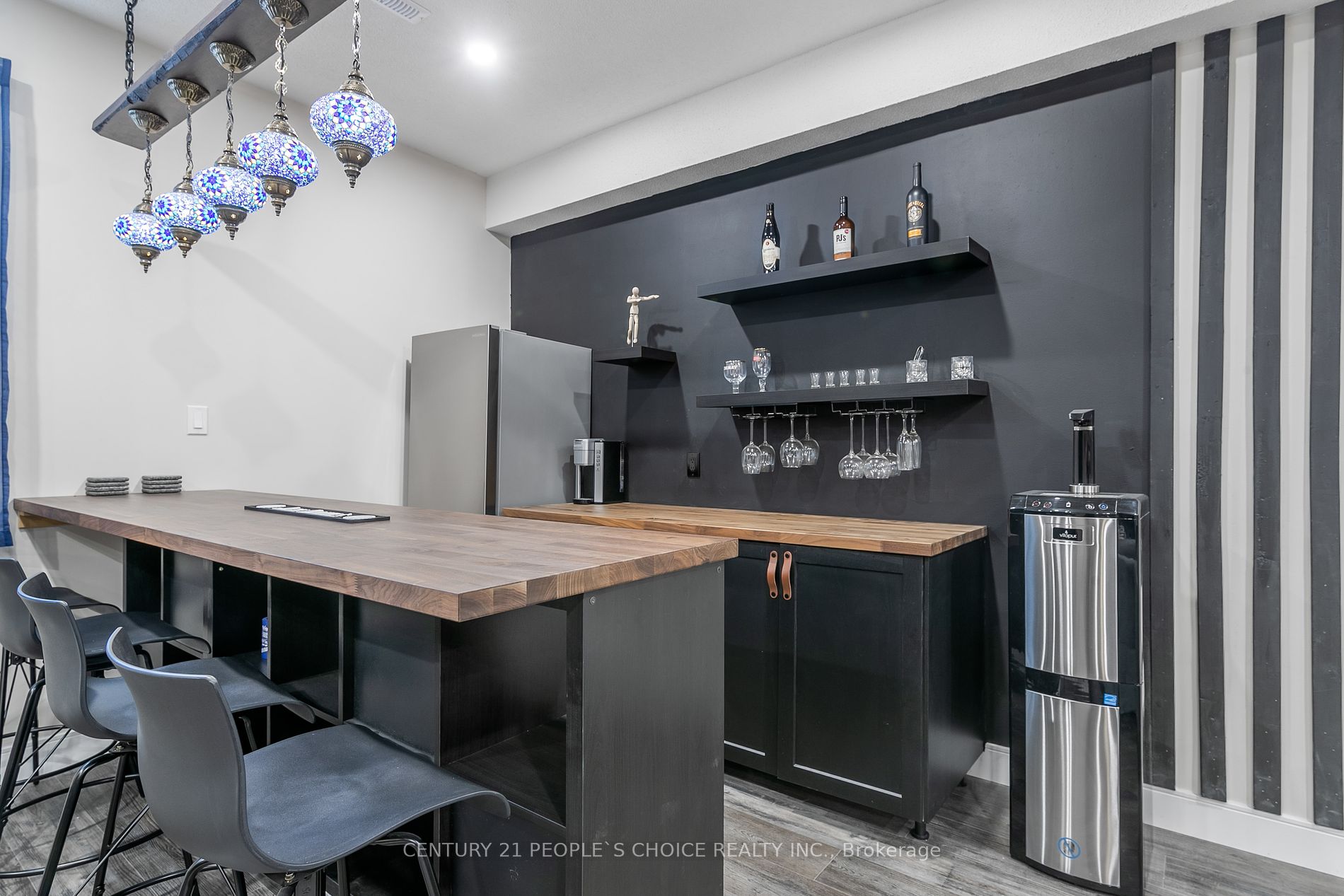 52 Grey Oak Dr