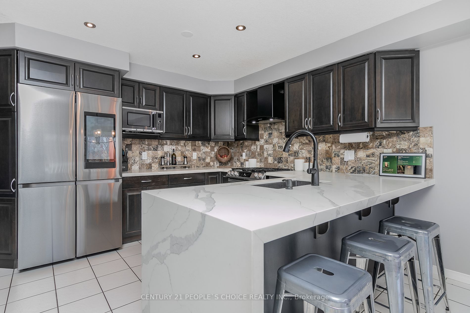 52 Grey Oak Dr