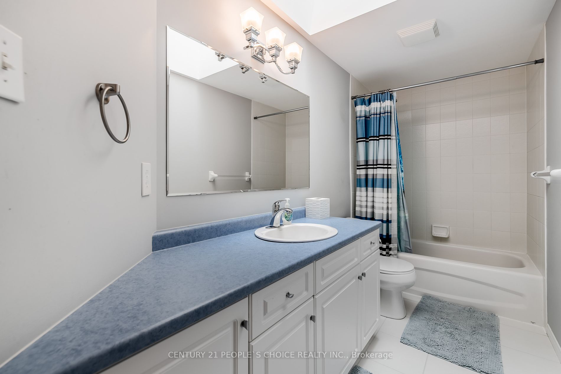 52 Grey Oak Dr