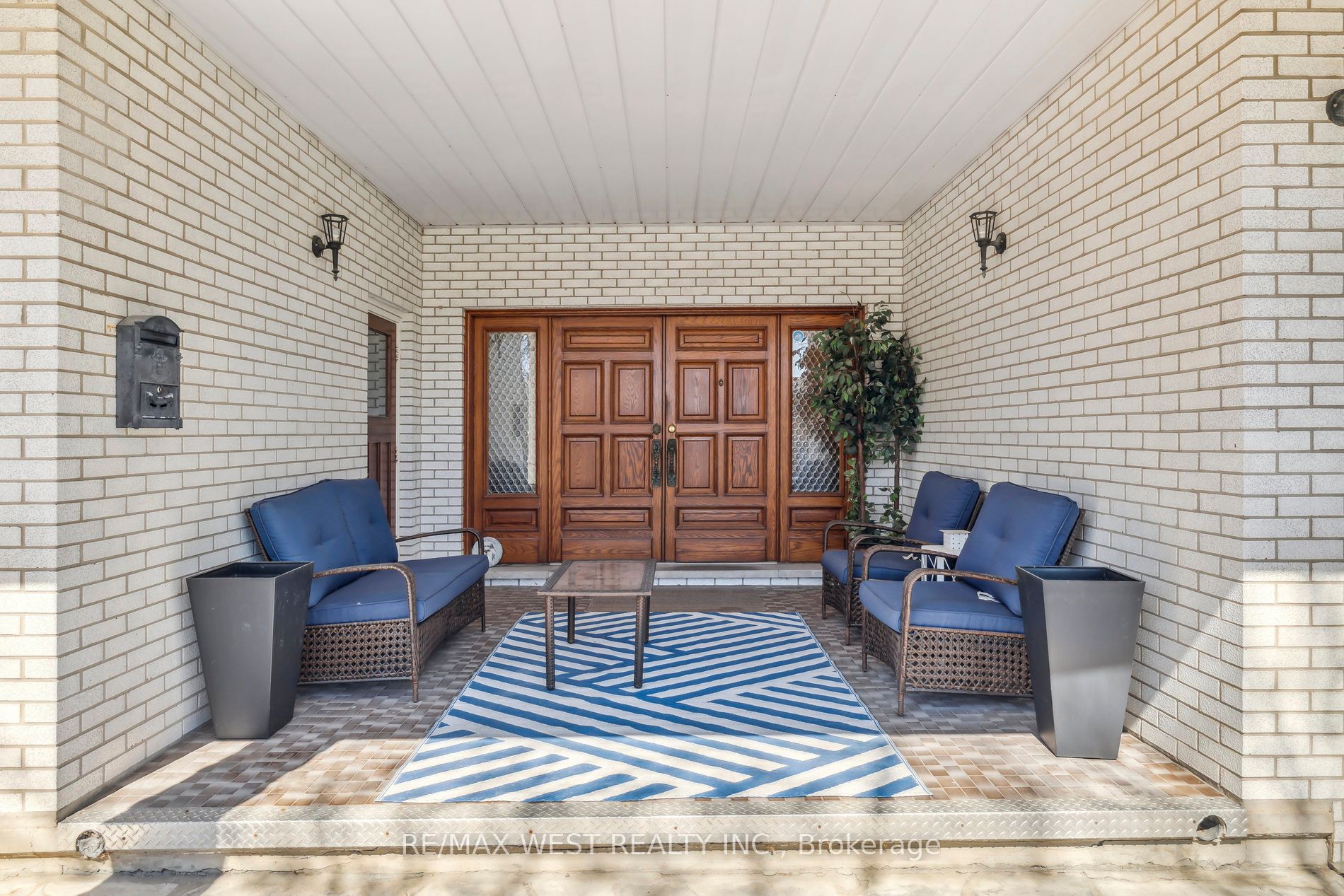 7105 York Drive