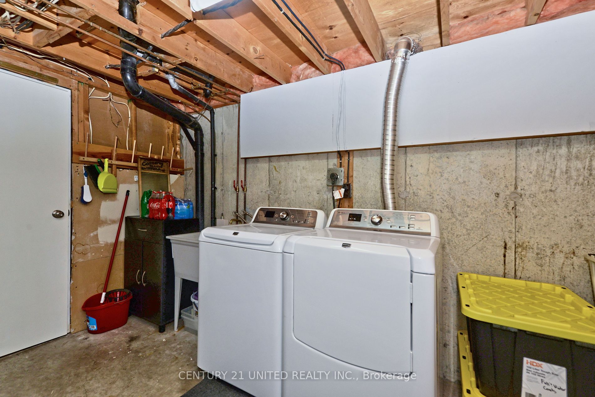 1533 Redwood Drive