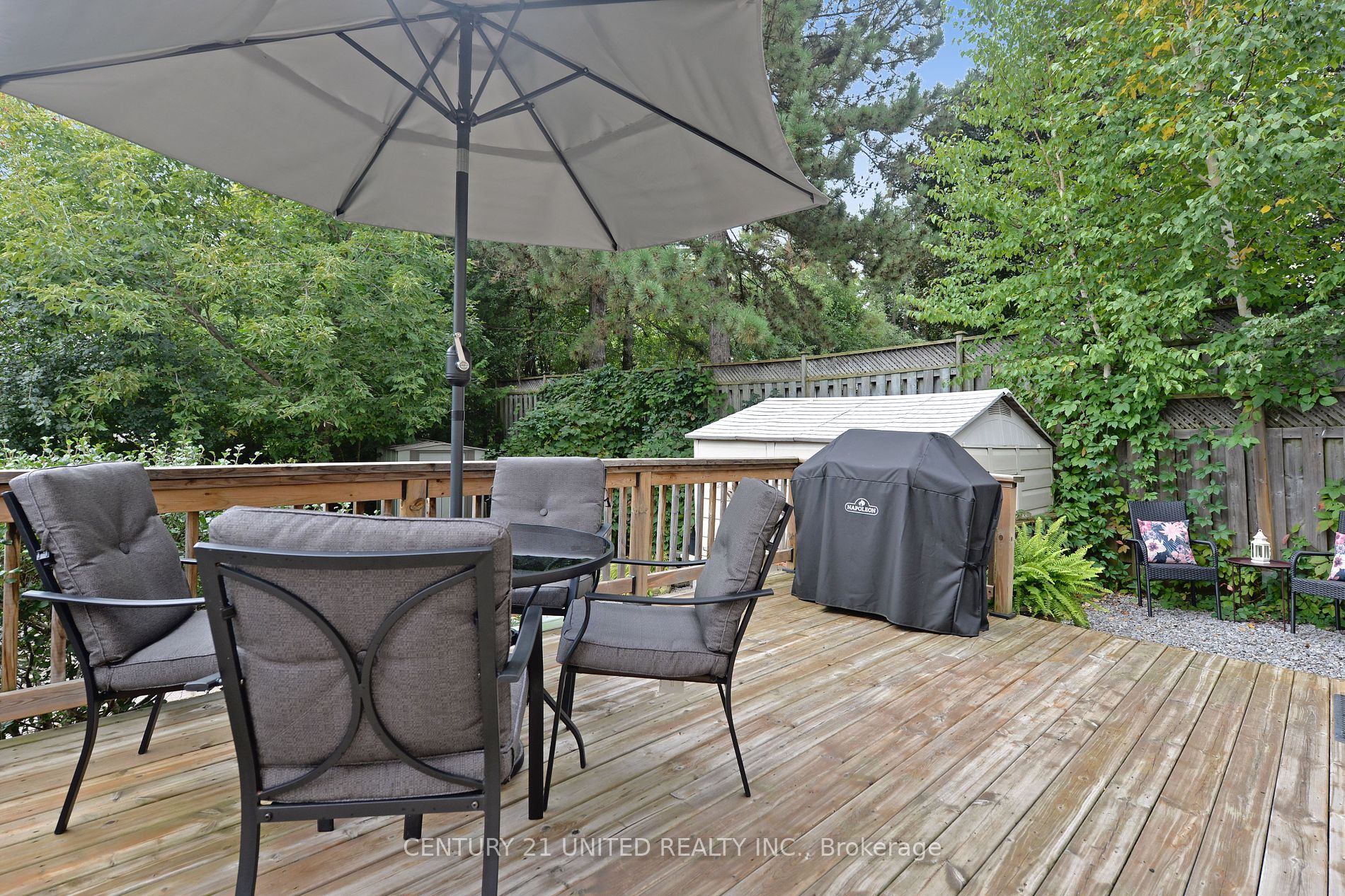 1533 Redwood Drive