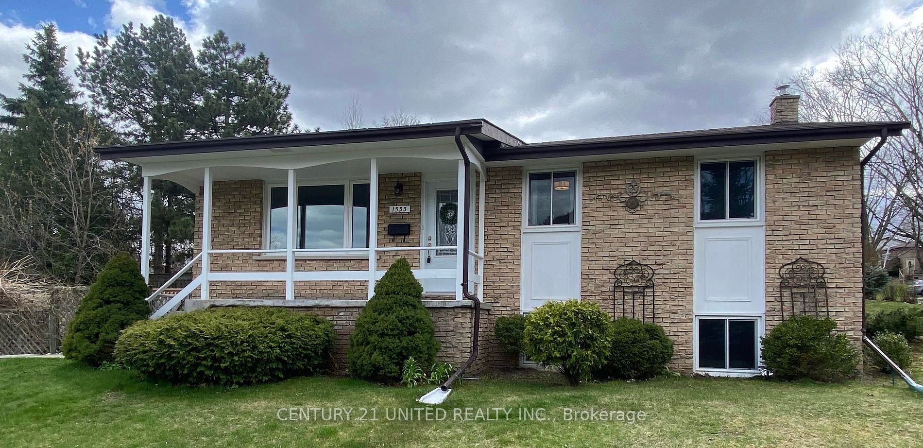 1533 Redwood Drive