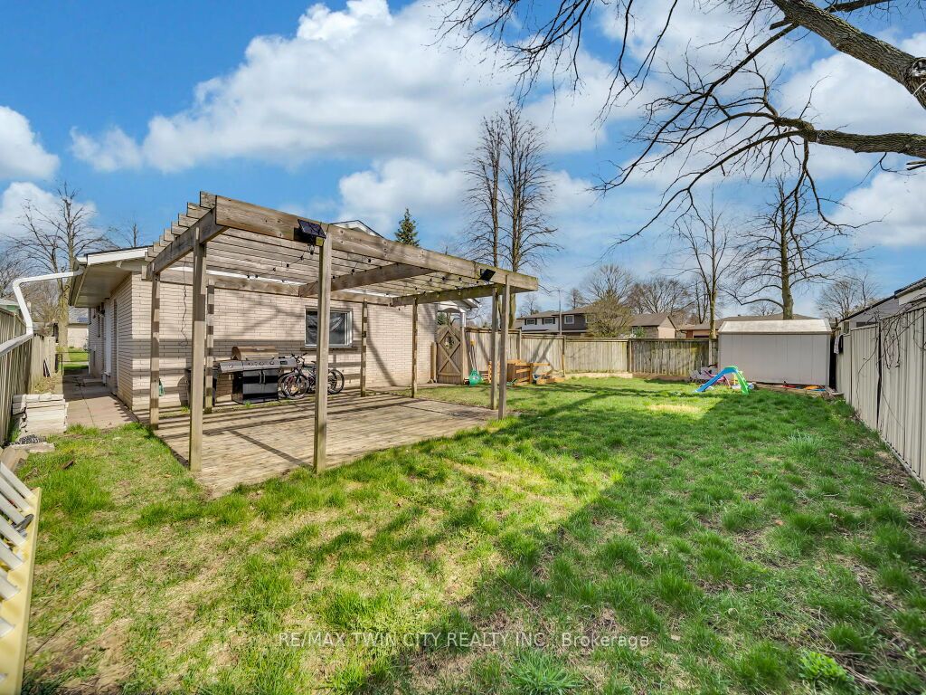 75 Bettley Crescent