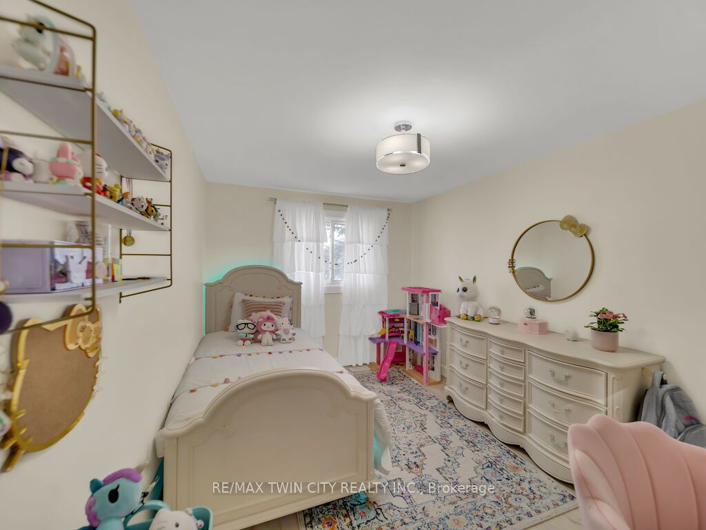 75 Bettley Crescent