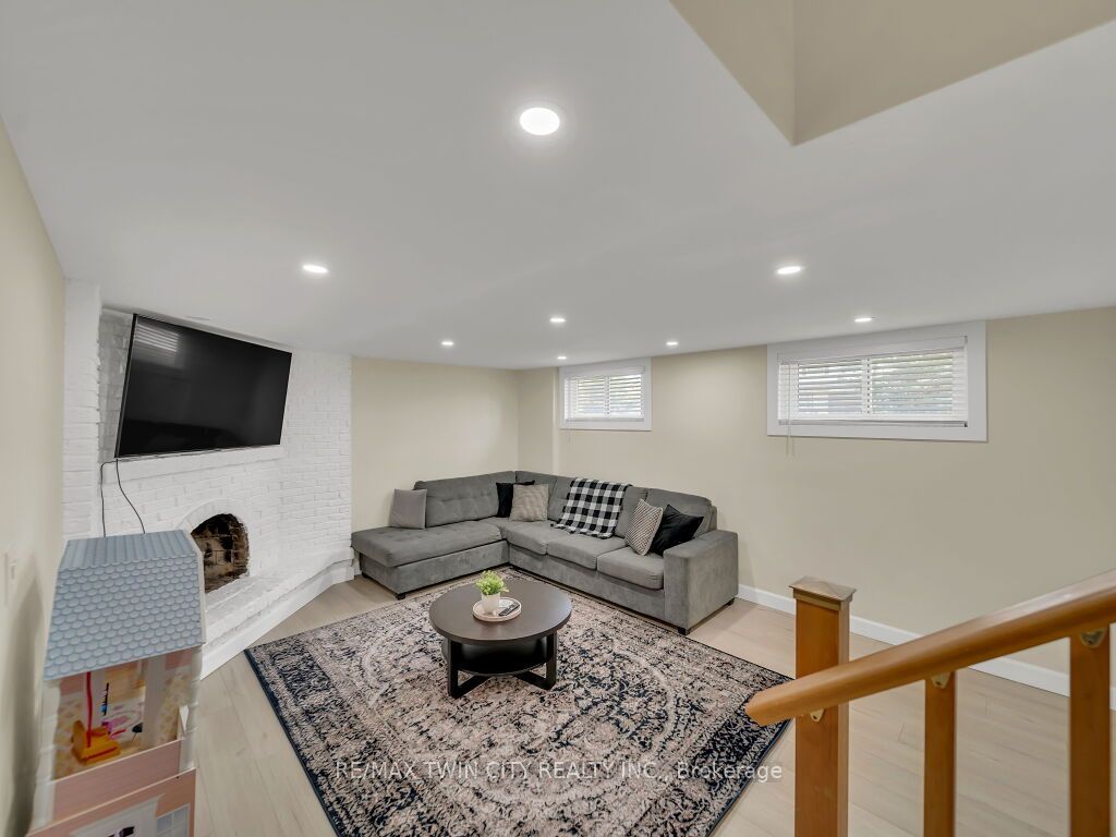 75 Bettley Crescent