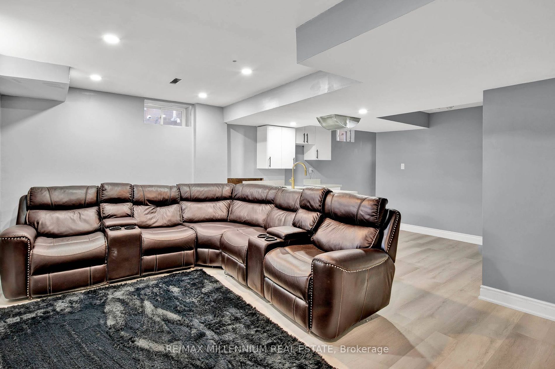 142 Seeley Avenue