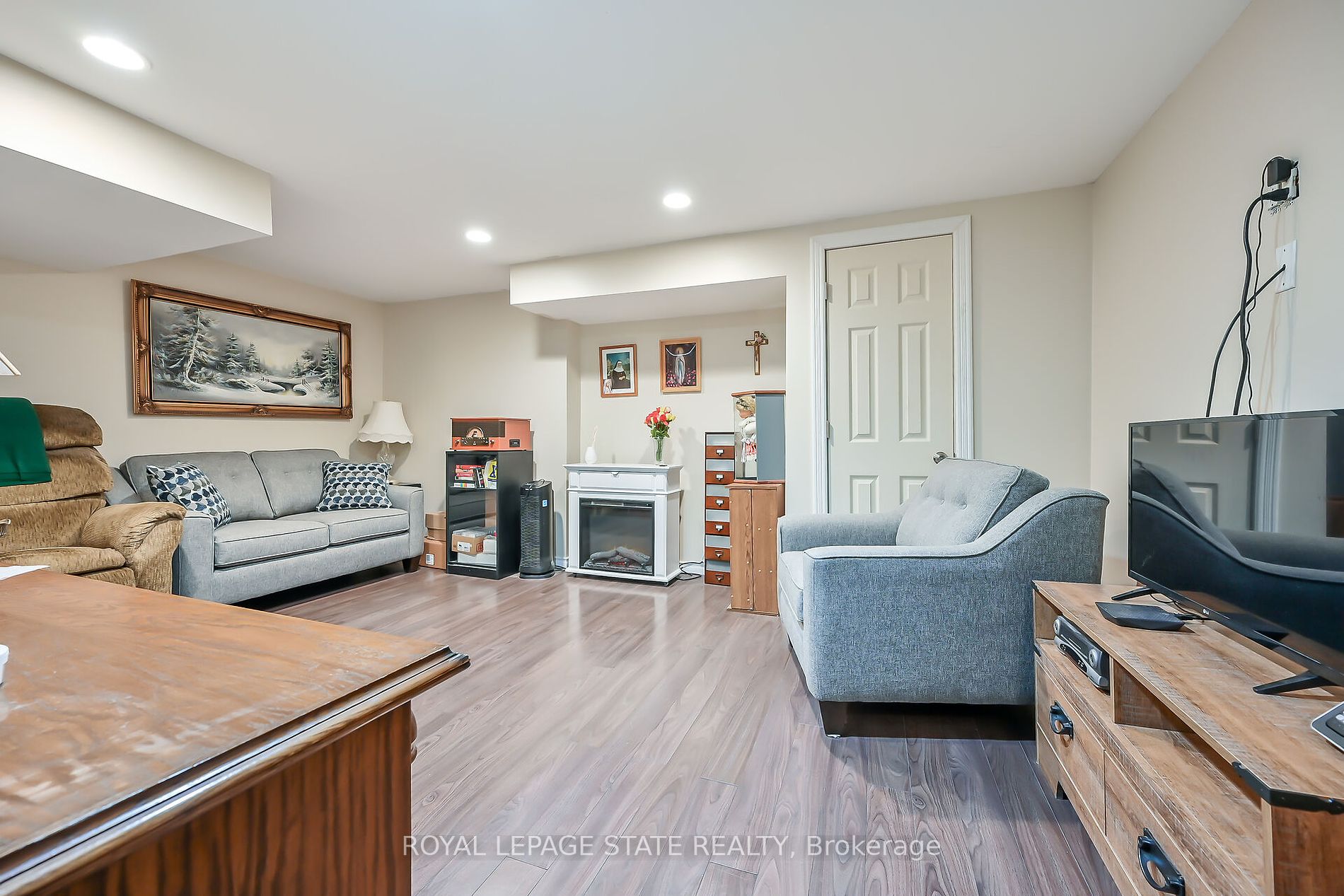 352 EAST 28TH Street