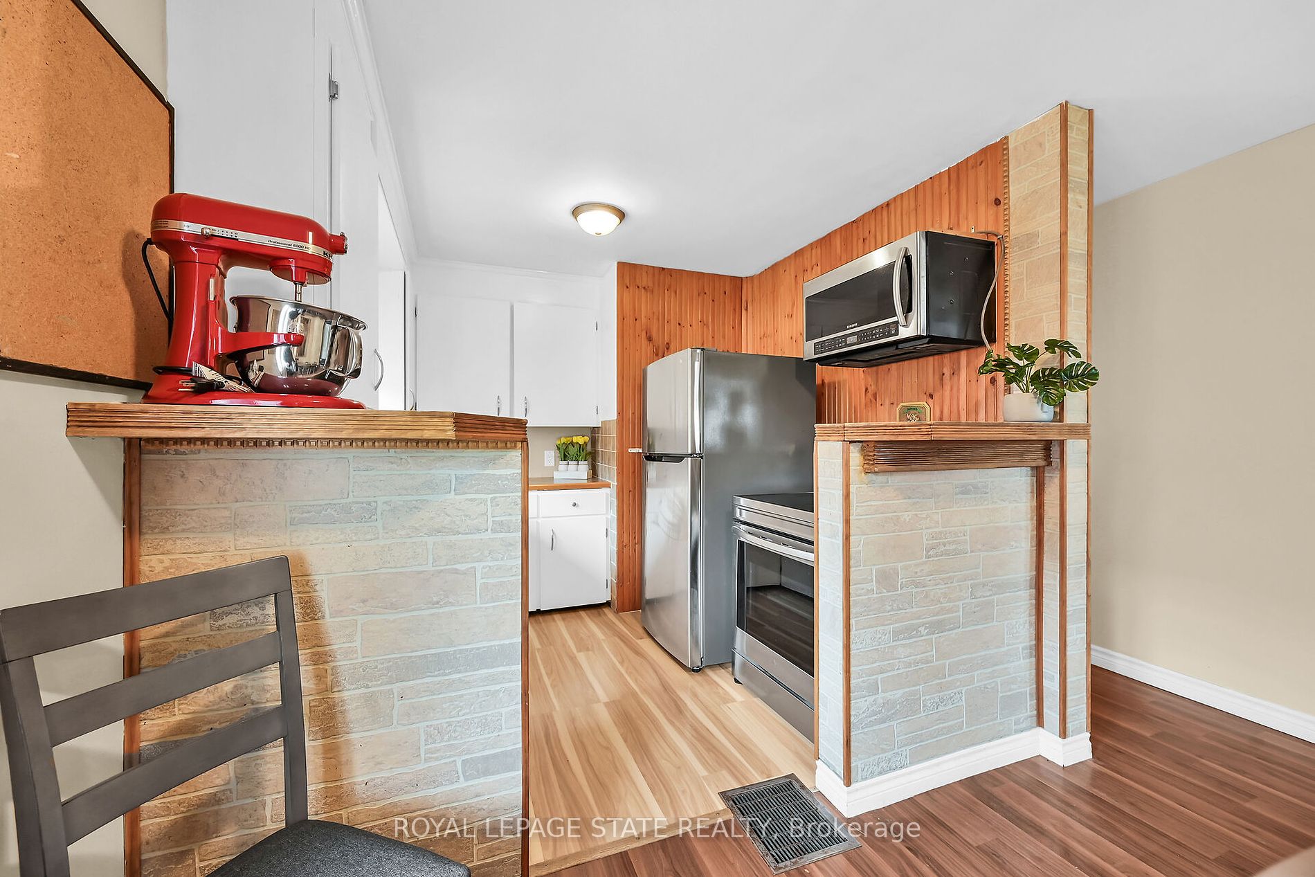 352 EAST 28TH Street