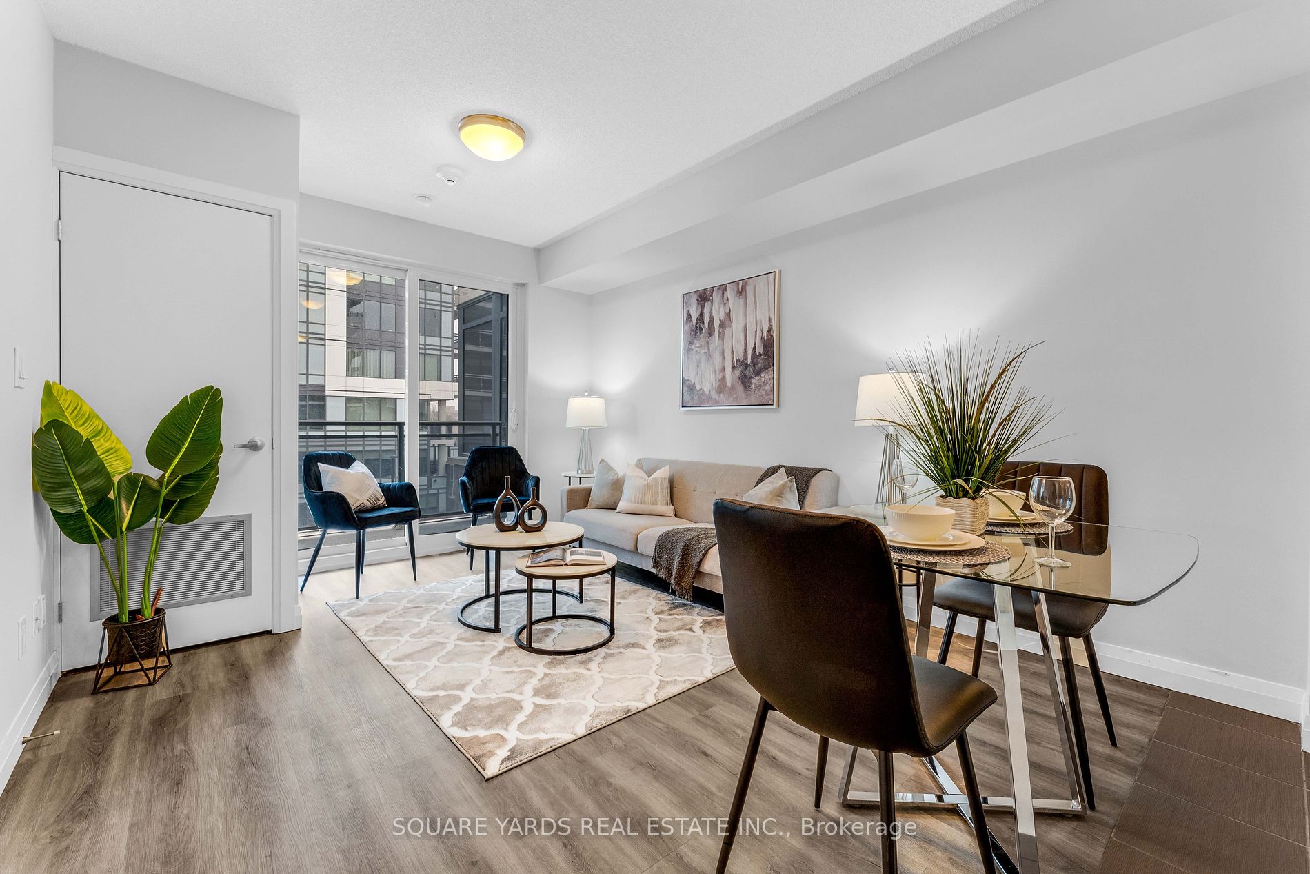 53 Arthur St S, #404