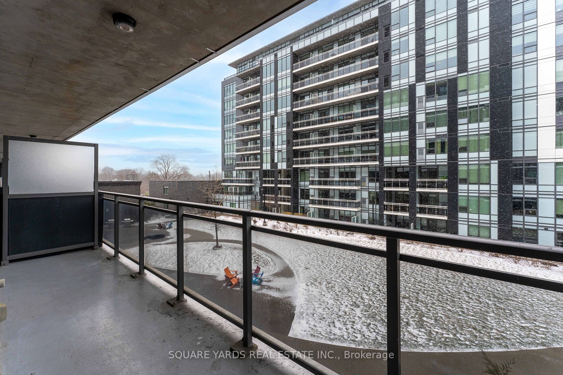 53 Arthur St S, #404