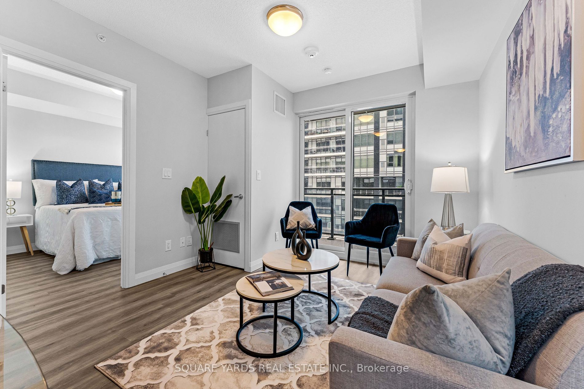 53 Arthur St S, #404
