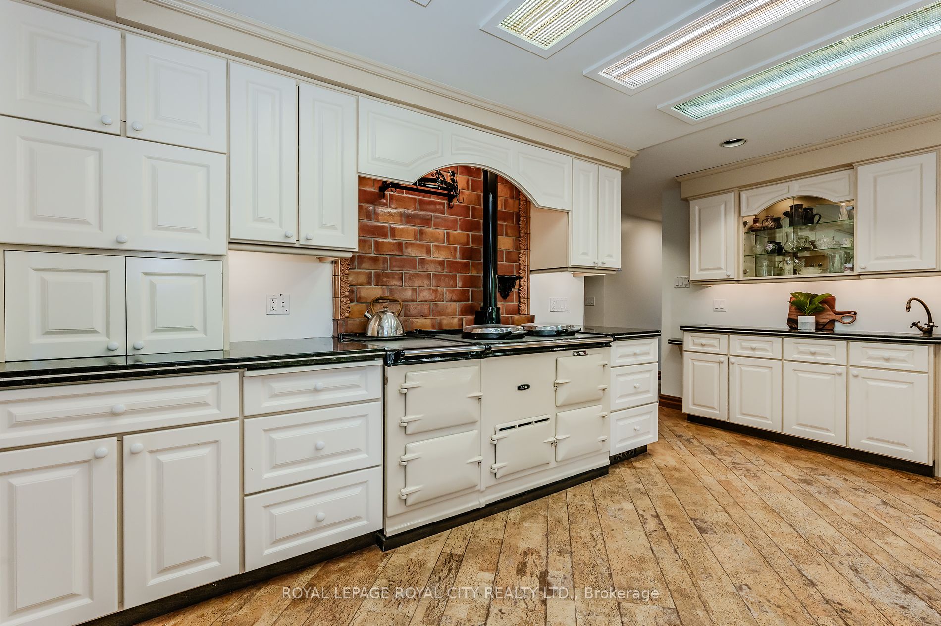 15 River Bluff Path