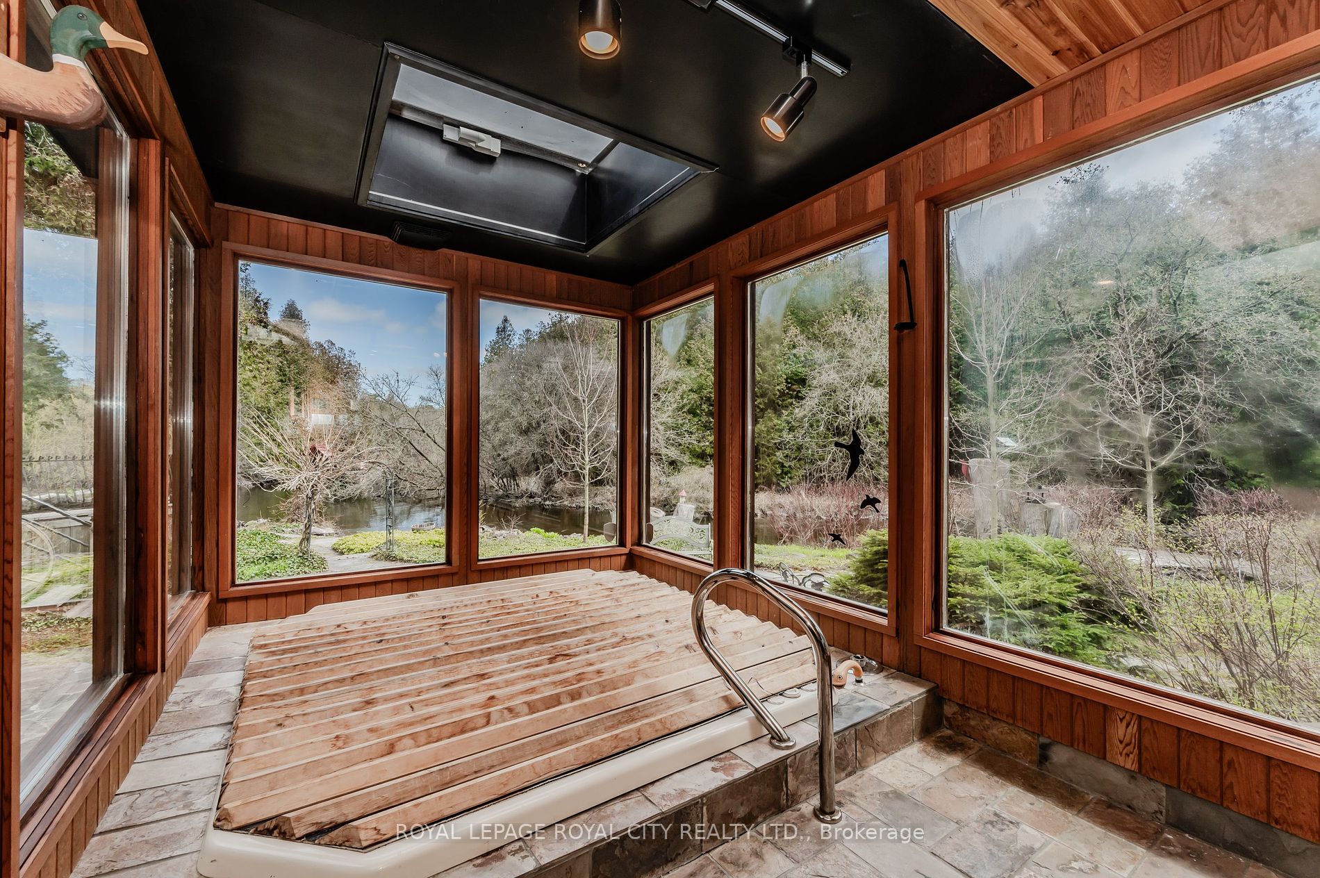 15 River Bluff Path
