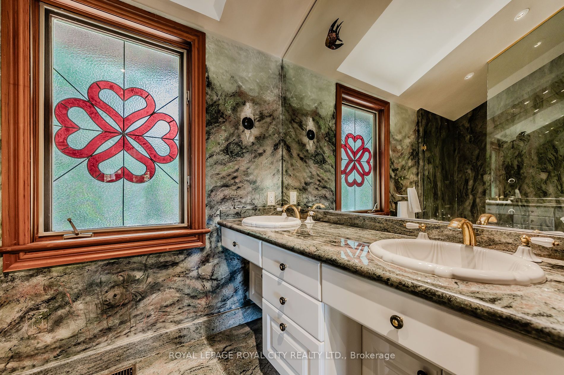 15 River Bluff Path