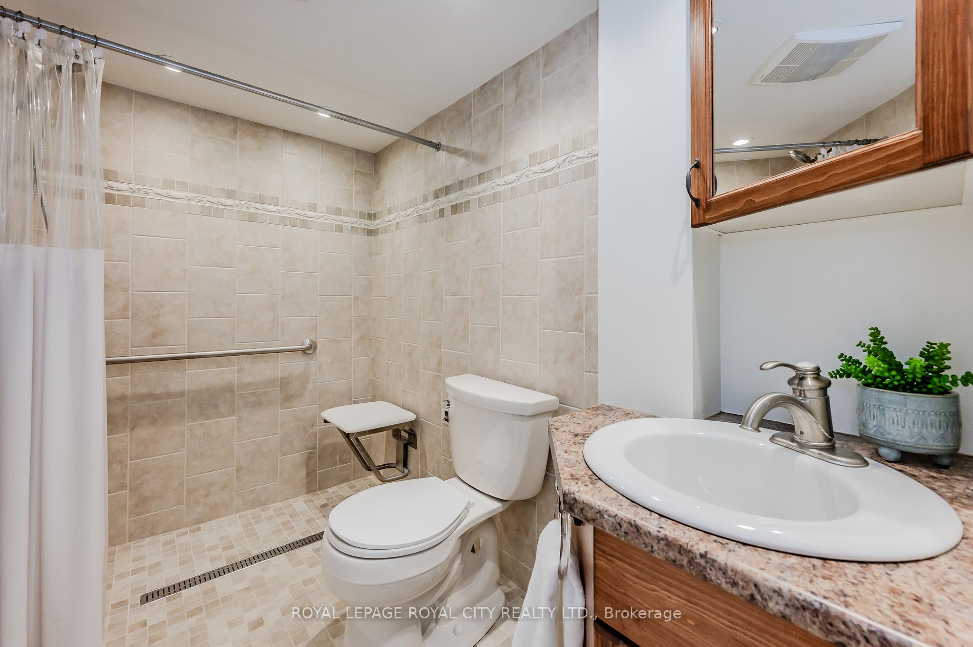 15 River Bluff Path