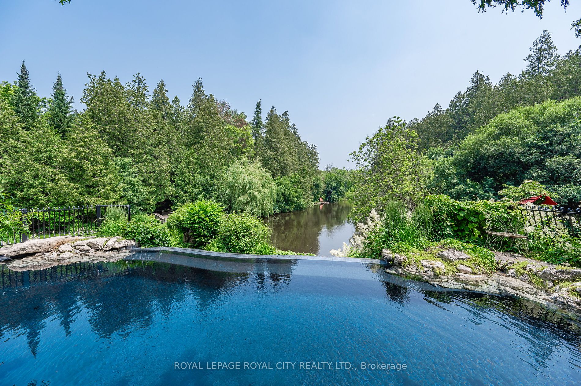 15 River Bluff Path
