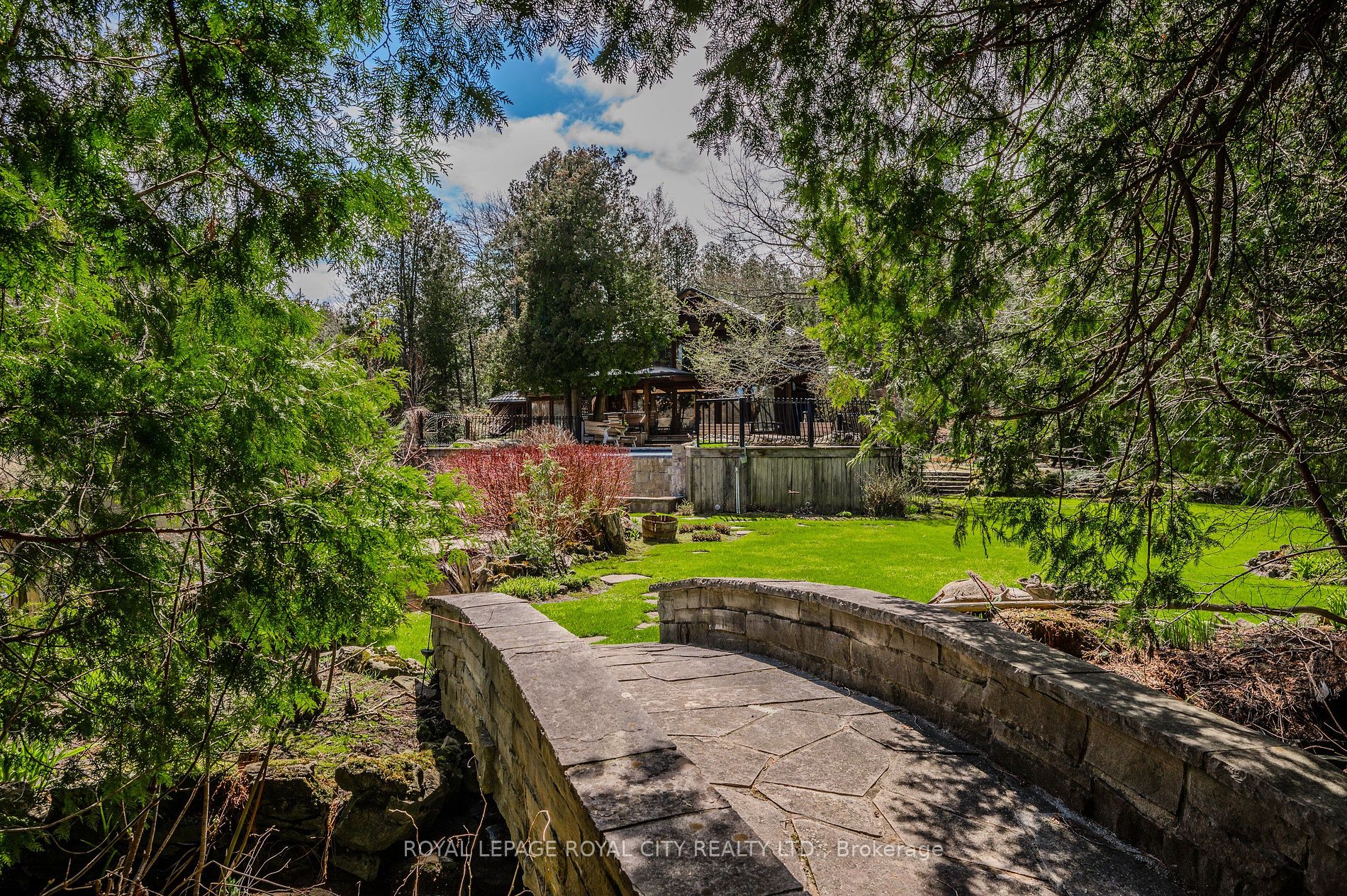 15 River Bluff Path