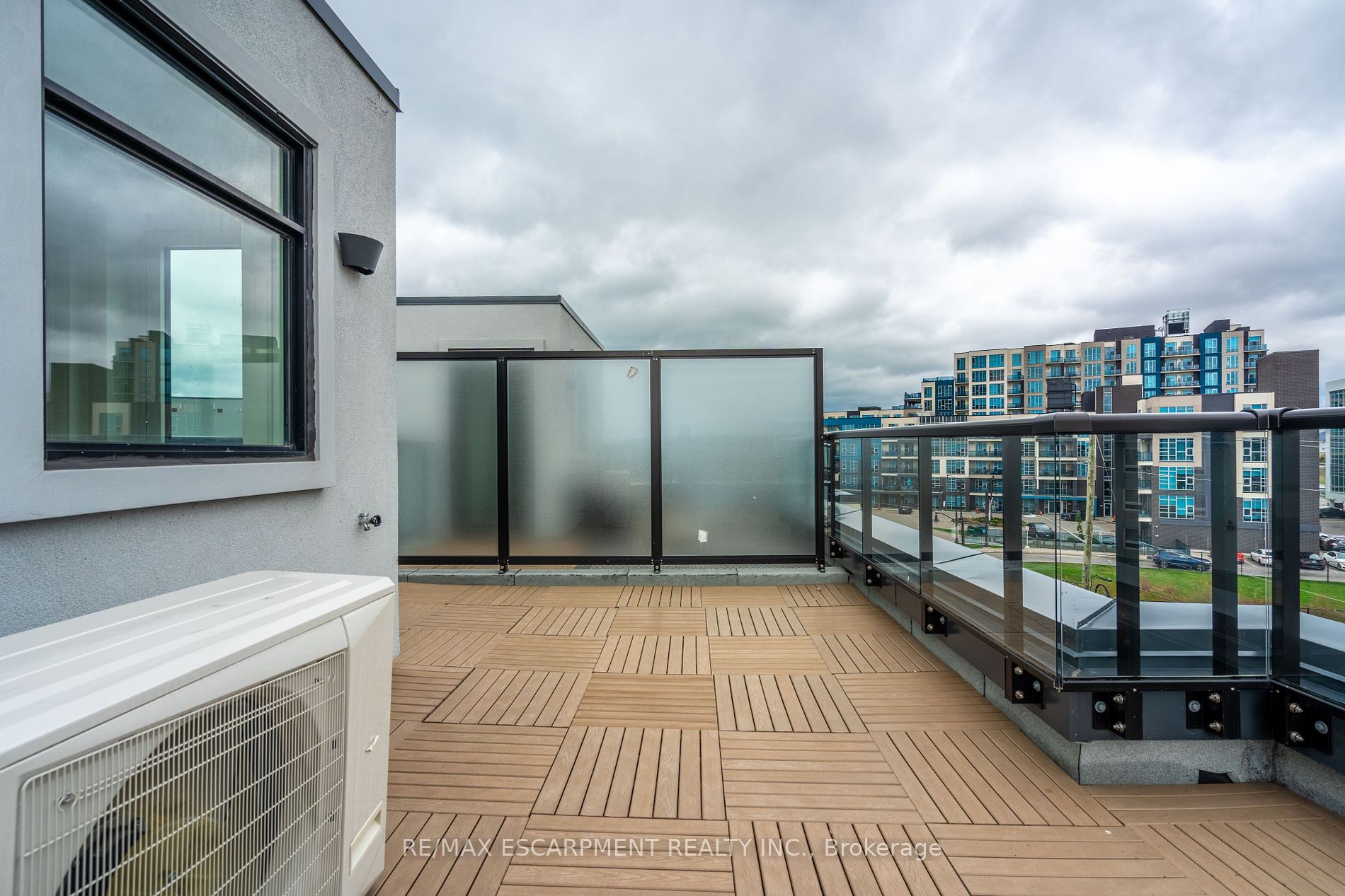 10 Windward Dr, #76