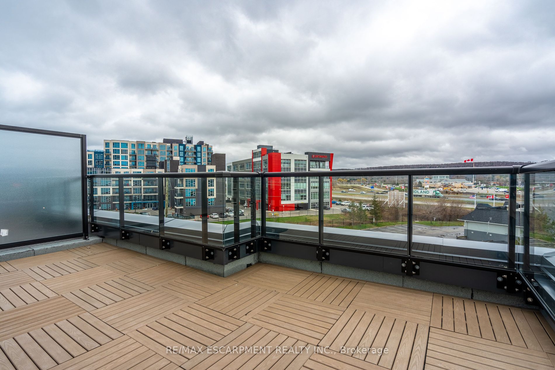 10 Windward Dr, #76