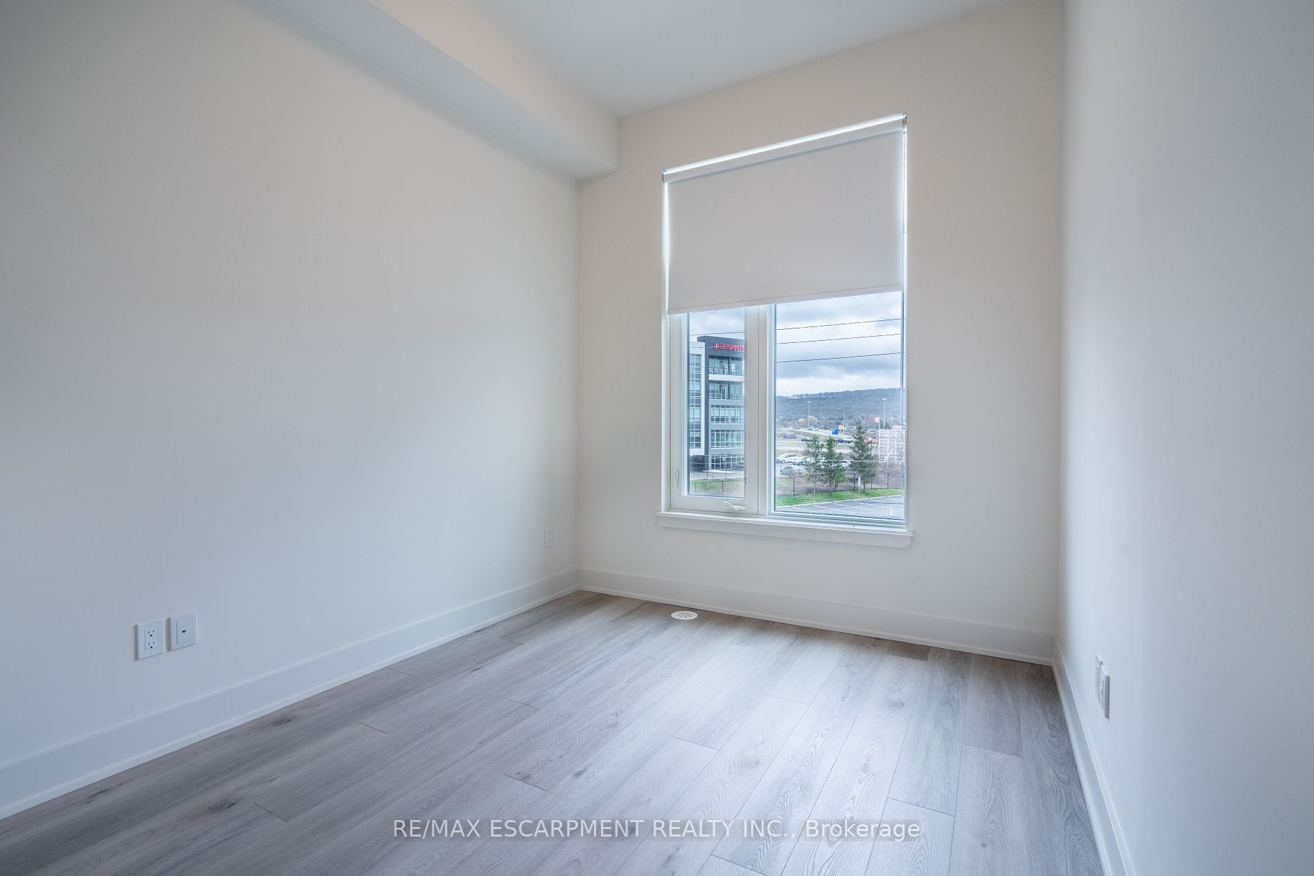 10 Windward Dr, #76